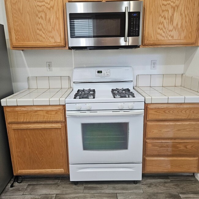 Building Photo - 1720 Somersby Ln