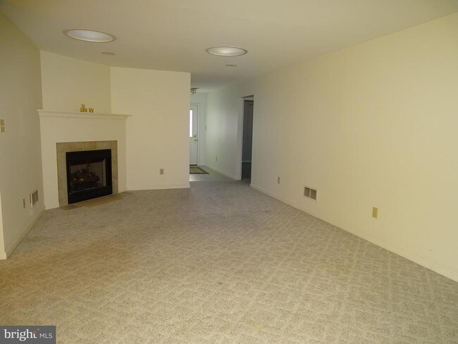 Foto del edificio - 337 Phoenix Dr