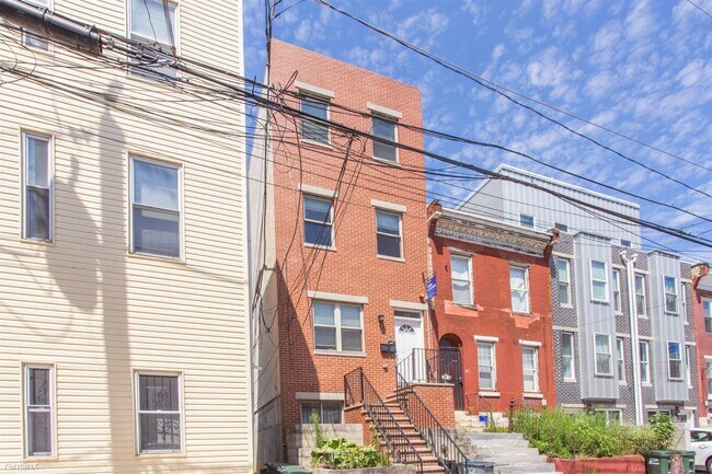 Foto del edificio - 6 br, 2 bath Duplex - 1802 WILLINGTON ST U...