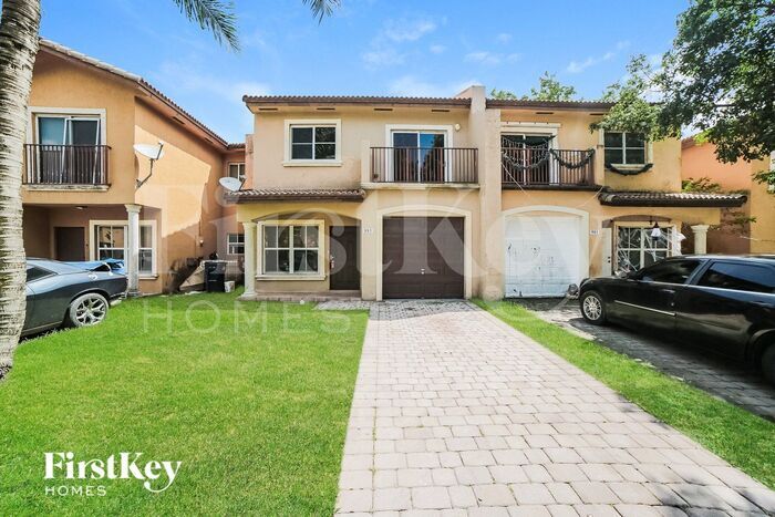 Primary Photo - 885 SW 6th Ct