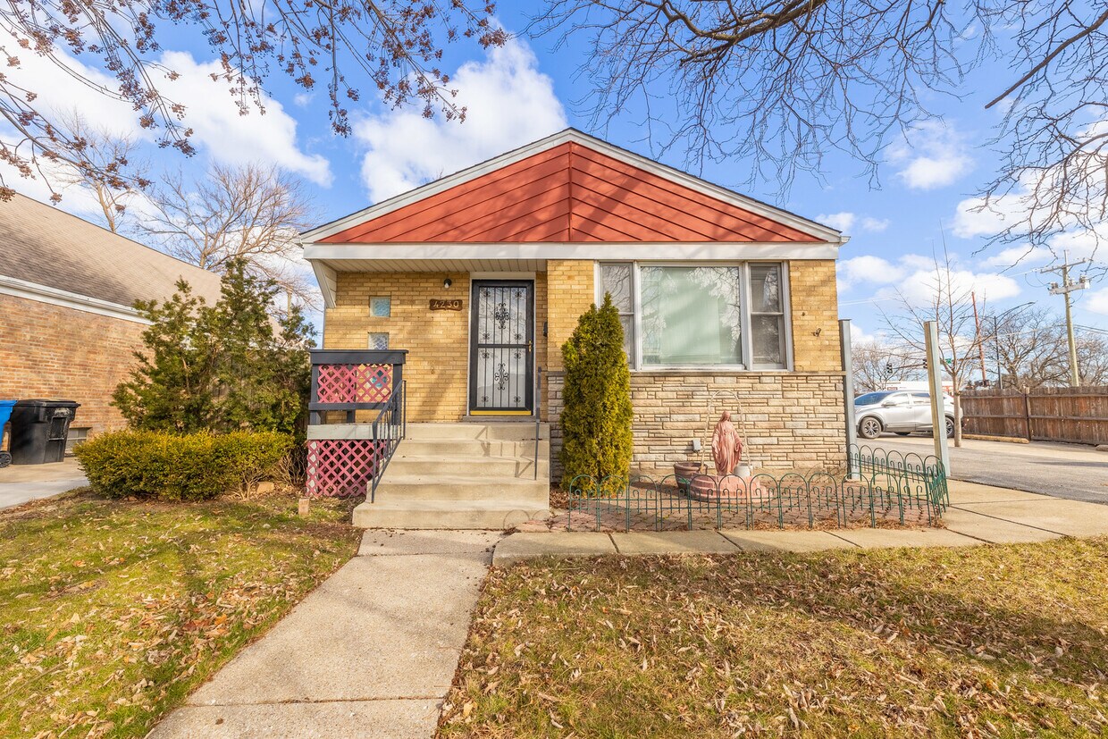 4230 W 79th Pl, Chicago, IL 60652 House Rental in Chicago, IL