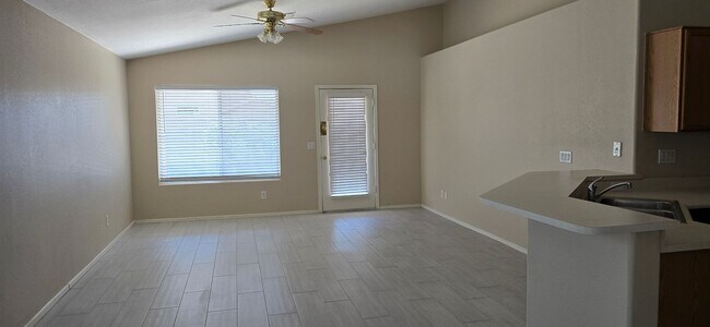 Building Photo - Fletcher Heights 4 Bedroom