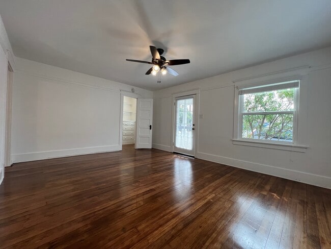 Building Photo - 1343 Chelsea Ave
