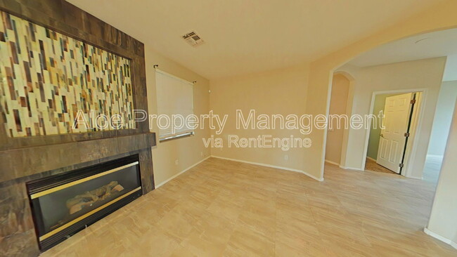 Foto del edificio - 491 W Ebony Way