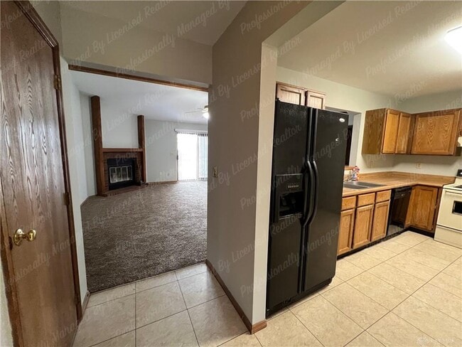 Building Photo - 8921 Willowgate Ln