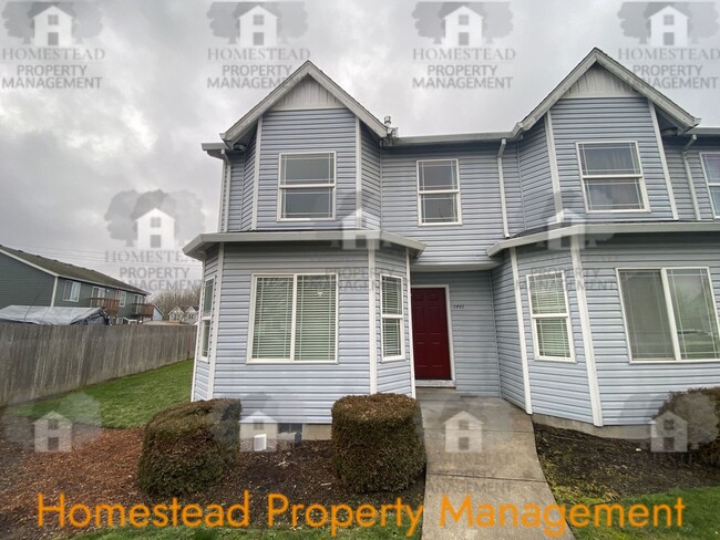 Building Photo - 599