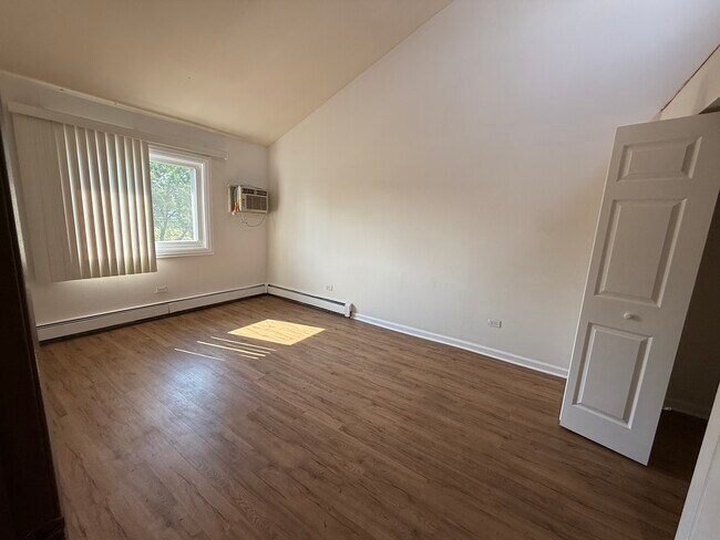 Foto del edificio - 490 Pleasant Run Dr