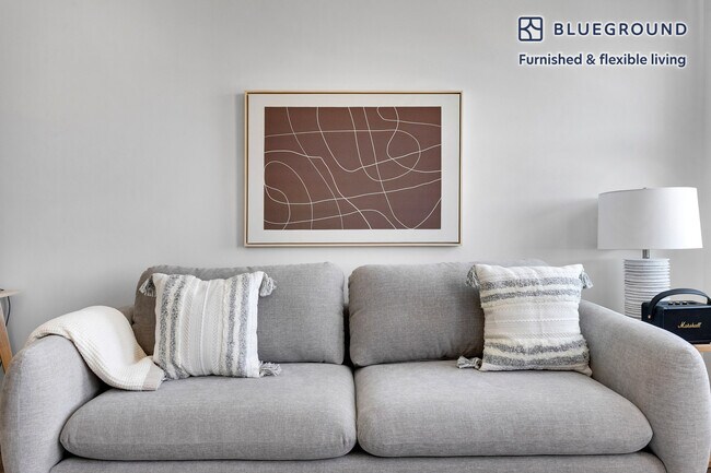 Foto del edificio - 3345 Wilshire Blvd