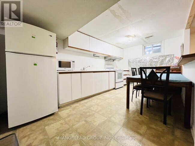 Building Photo - 13 Brian Dr