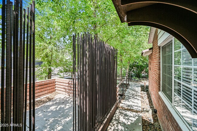 Foto del edificio - 2711 N 7th St