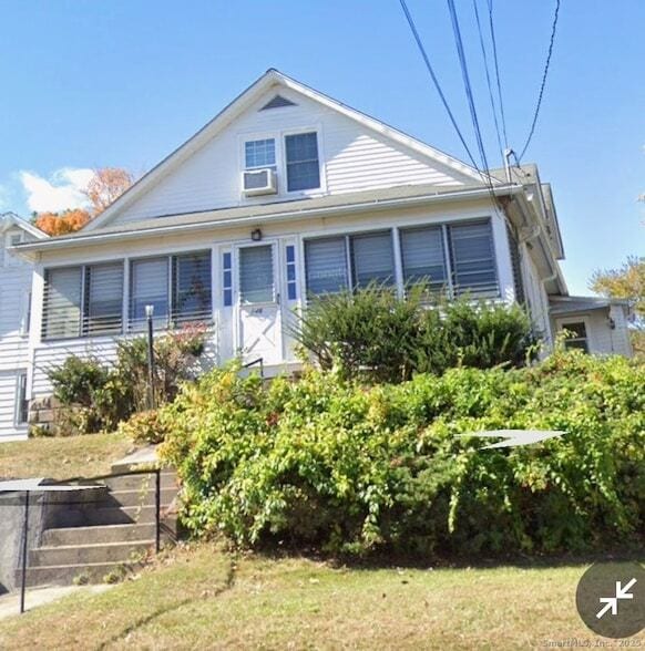 Foto principal - 148 Beecher St