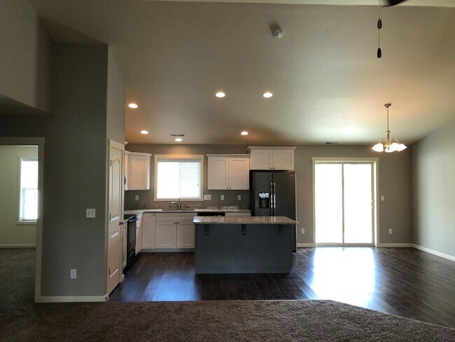 Foto del edificio - 480 Spring View Pl