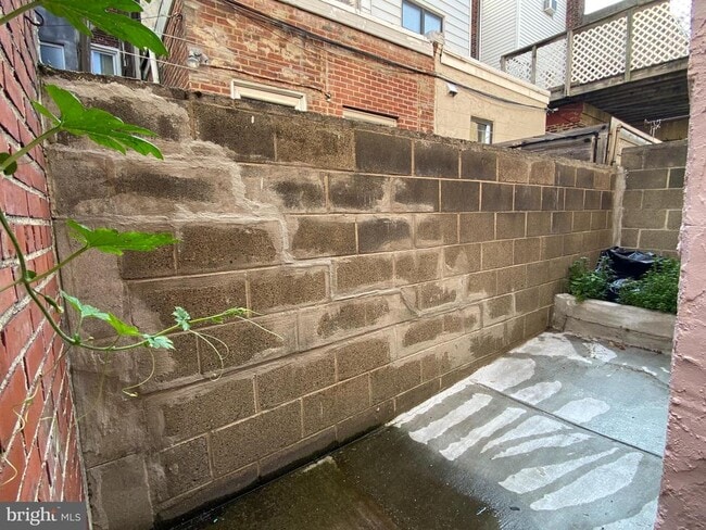 Foto del edificio - 1010 Winton St