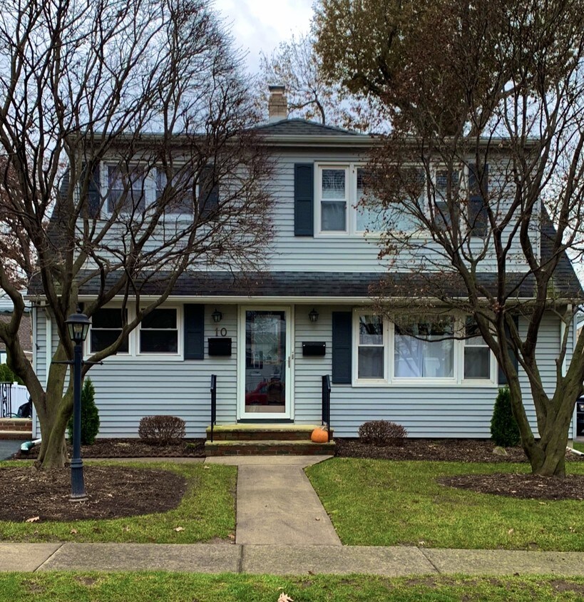 10 Dixie Ave, Hawthorne, NJ 07506 Apartments in Hawthorne, NJ