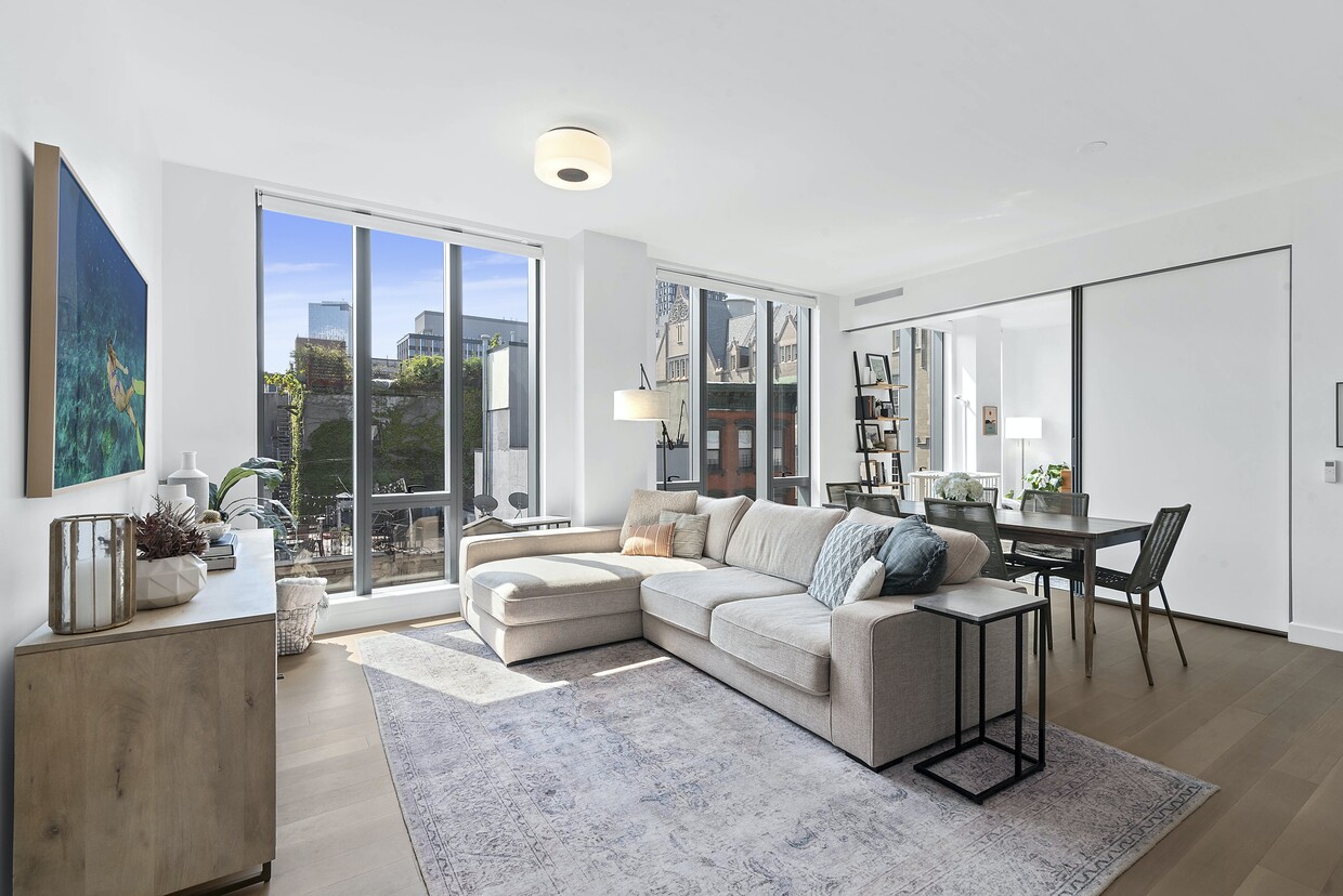 Foto principal - Available for Immediate Occupancy