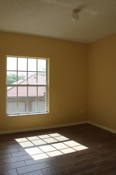 Foto del edificio - 3/2 Condo in Courtney Park