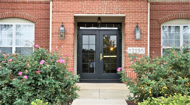 Building Photo - 12195 Abington Hall Pl