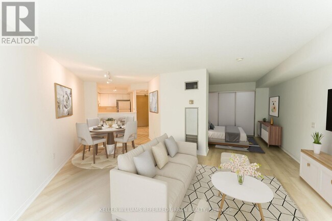 Photo du bâtiment - 942-942 Yonge St