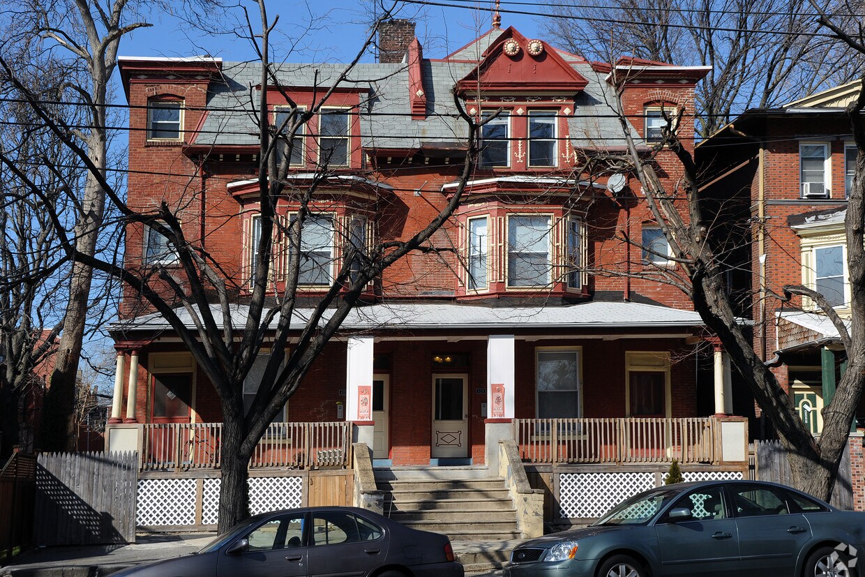 Building Exterior - 4229-4231 Baltimore Ave