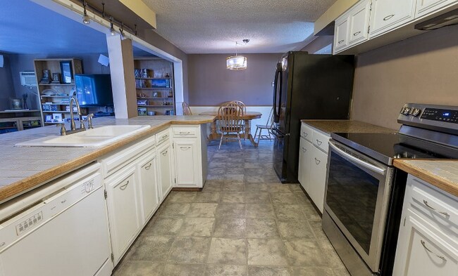 Foto del edificio - 2458 Corral Ct