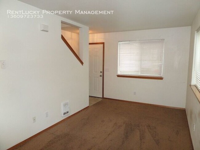 Building Photo - 1512 S Puget Dr