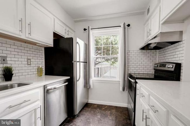 Photo - 2016 37th St SE Apartment