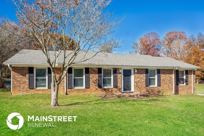 Building Photo - 2118 Deepwood Pl