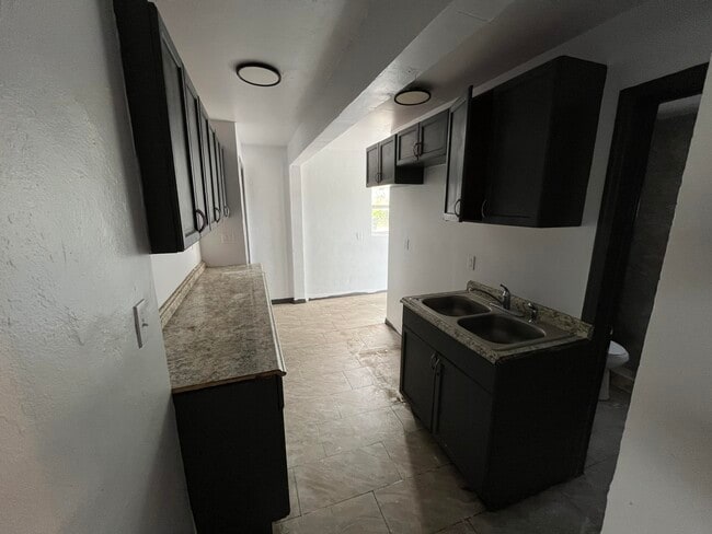 Foto del edificio - 1507 Ave I