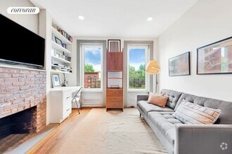 Building Photo - 475 4th Ave
