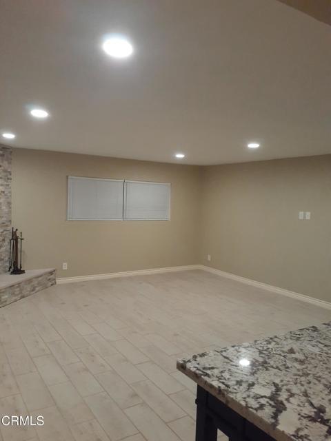 Foto del edificio - 861 Elko Ave