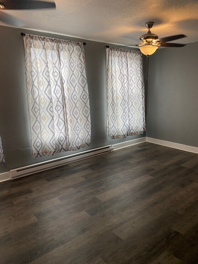 103 E Main St Unit West, Mc Comb, OH 45858 Apartments in Mc Comb, OH