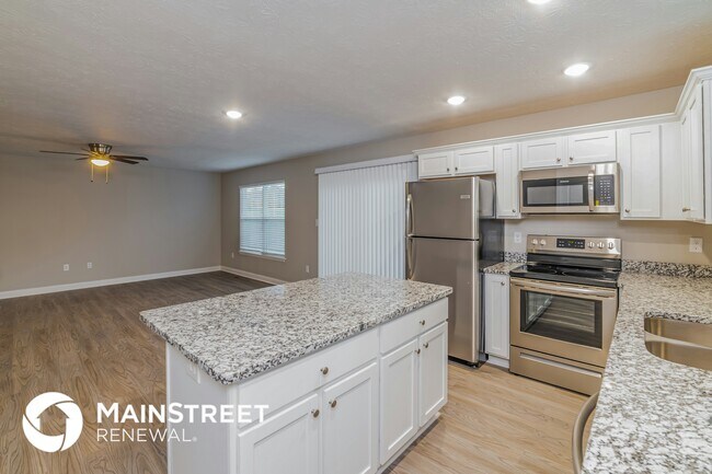 Foto del edificio - 348 Grand Oak Blvd