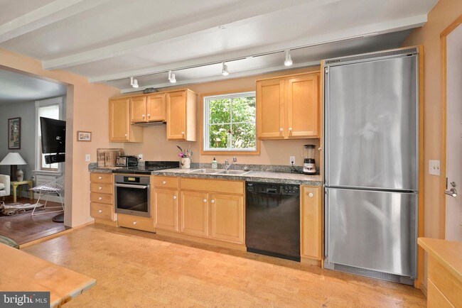 Foto del edificio - 101 S Mill St