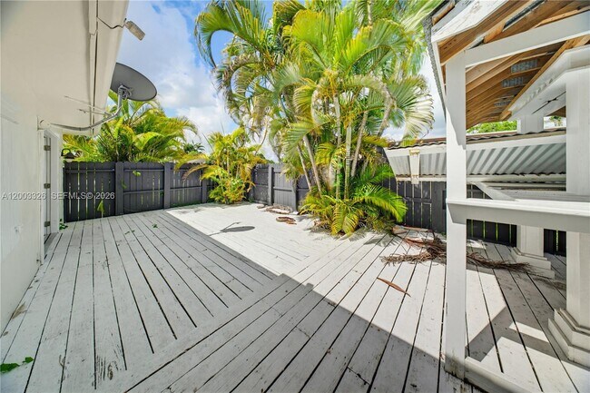 Foto del edificio - 173 NW 18th St
