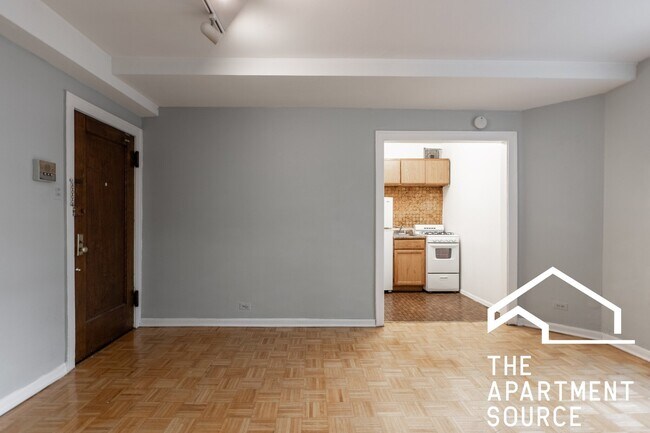 Foto del edificio - 739 W Belmont Ave
