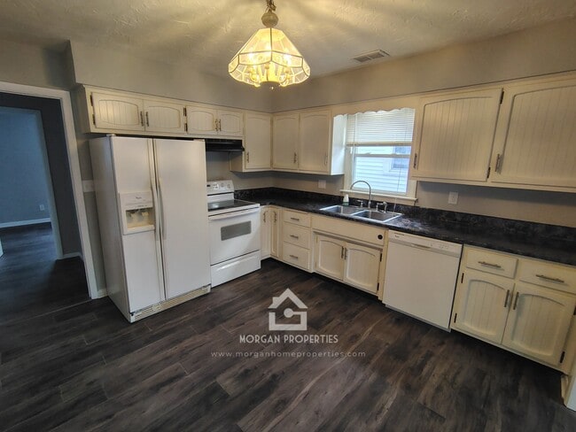 Building Photo - 318 Elva St