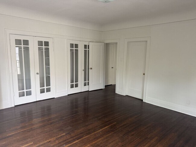 Foto del edificio - 245 S Berendo St