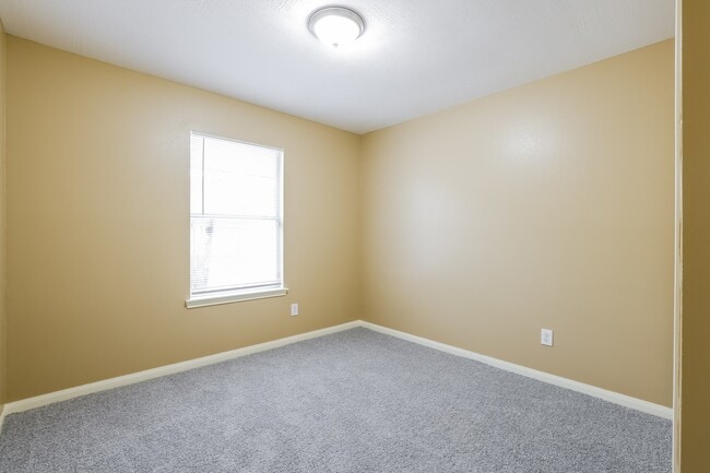 Building Photo - 16039 Imperial Forest Ln