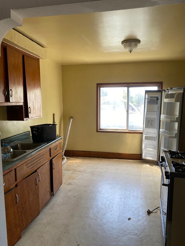 Foto principal - 7711 Buhr St