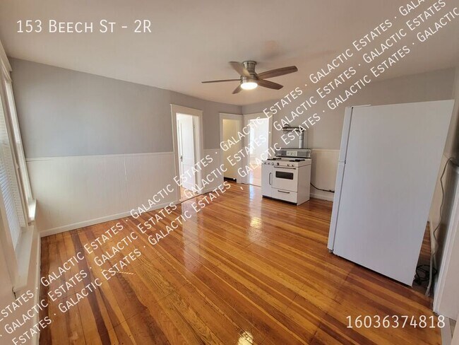 Building Photo - East Side 2nd floor 1 bedroom 1 bath apart...