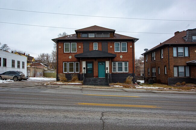 Building Photo - 3812 Dodge St