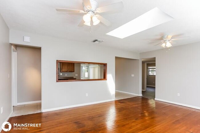 Building Photo - 3108 Johns Pkwy, Clearwater, FL 33759