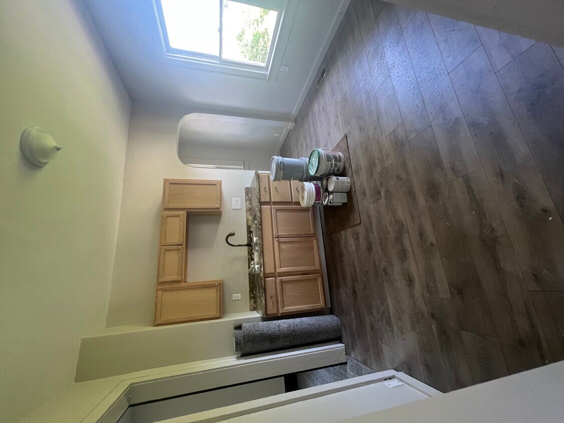 Primary Photo - 1514 Clifton Ave