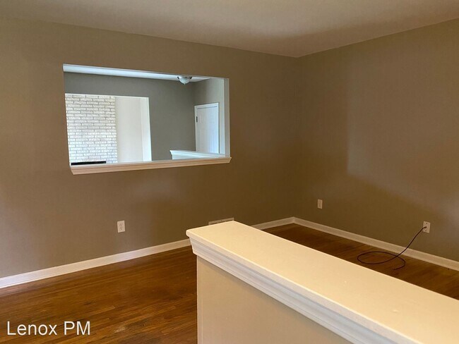 Building Photo - 3 br, 1 bath House - 8455 Helen