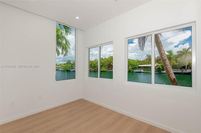 Foto del edificio - 711 85th St