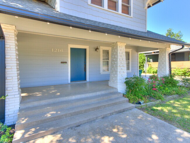 Foto del edificio - 1216 NW 36th St