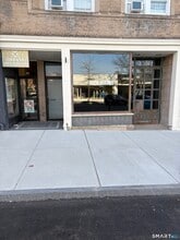 Building Photo - 351 Greenwich Ave