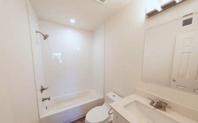 Building Photo - 6713 E Monterey Way