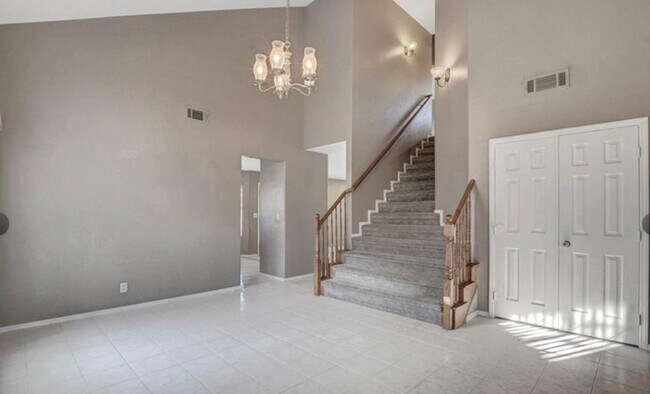 Building Photo - 7720 Leavorite Dr
