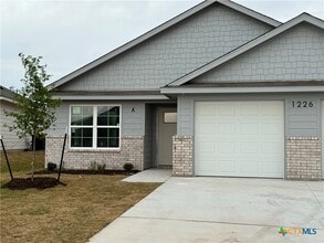 Building Photo - 1226 LEXINGTON Dr